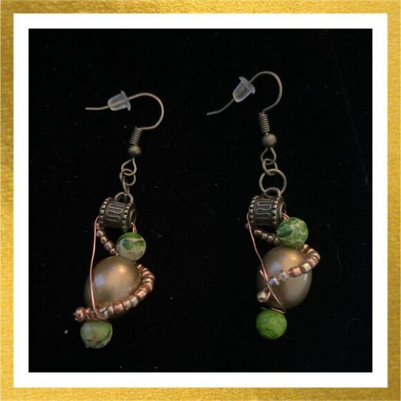 3/$20 Hand Crafted Gold BEADED Dangle EARRINGS - Picture 1 of 1